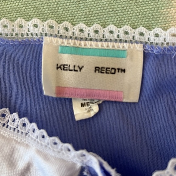 Kelly‎ Reed Vintage Floral Embroidered Detail Long Sleeve Long Night Gown - Picture 5 of 8